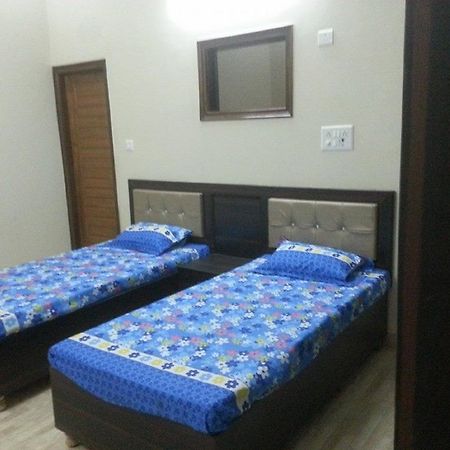 Nest Residency Фарідабад Екстер'єр фото
