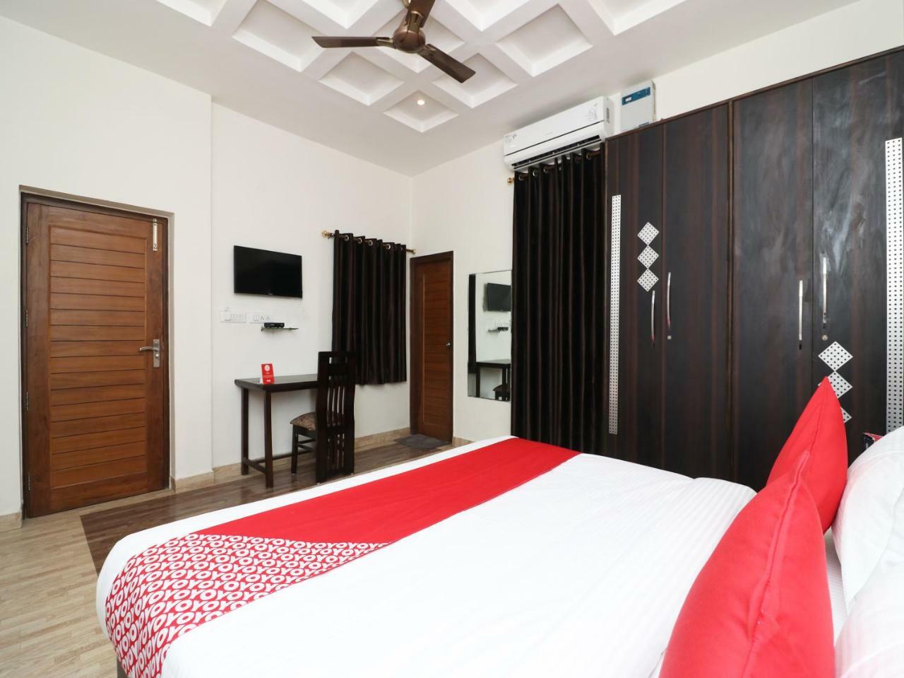 Nest Residency Фарідабад Екстер'єр фото